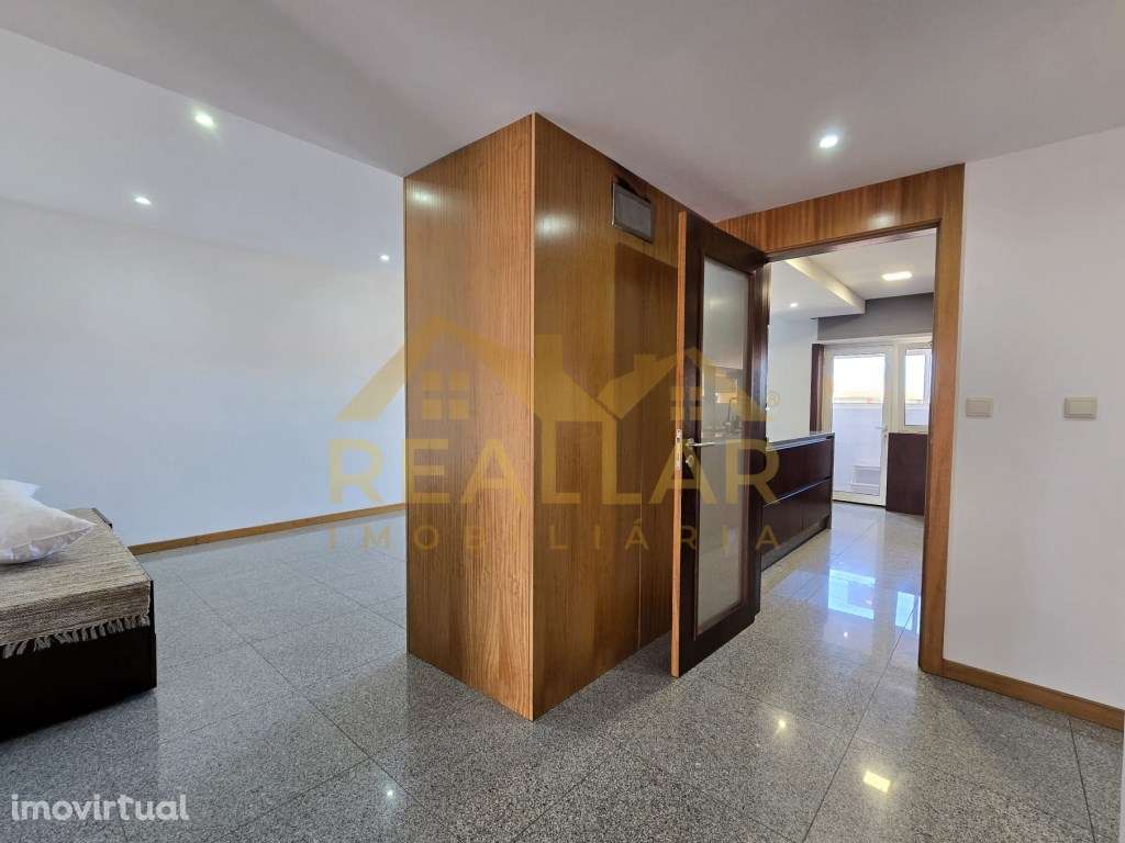 Apartamento T3 próximo à praia, em Mindelo, Vila do Conde - Grande imagem: 3/33