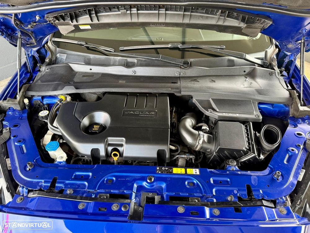 Jaguar E-Pace 2.0 i4D R-Dynamic S AWD Aut. - 31