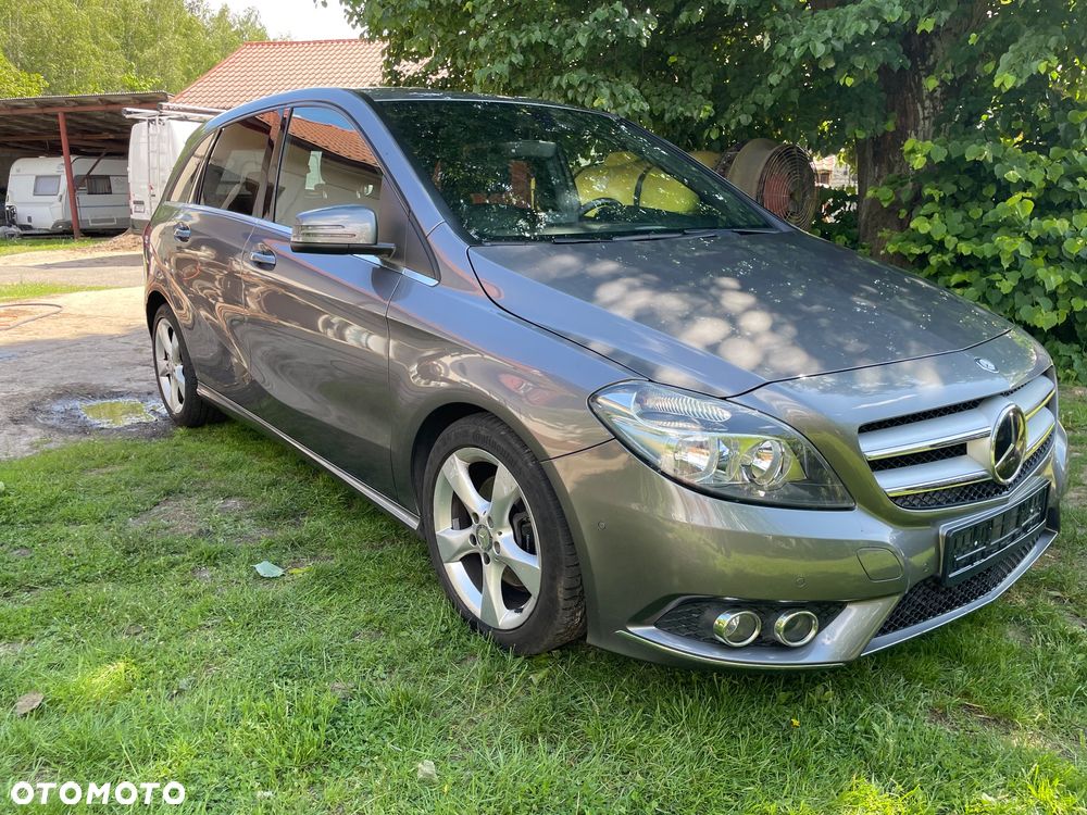 Mercedes-Benz Klasa B 180 Peak Edition - 37