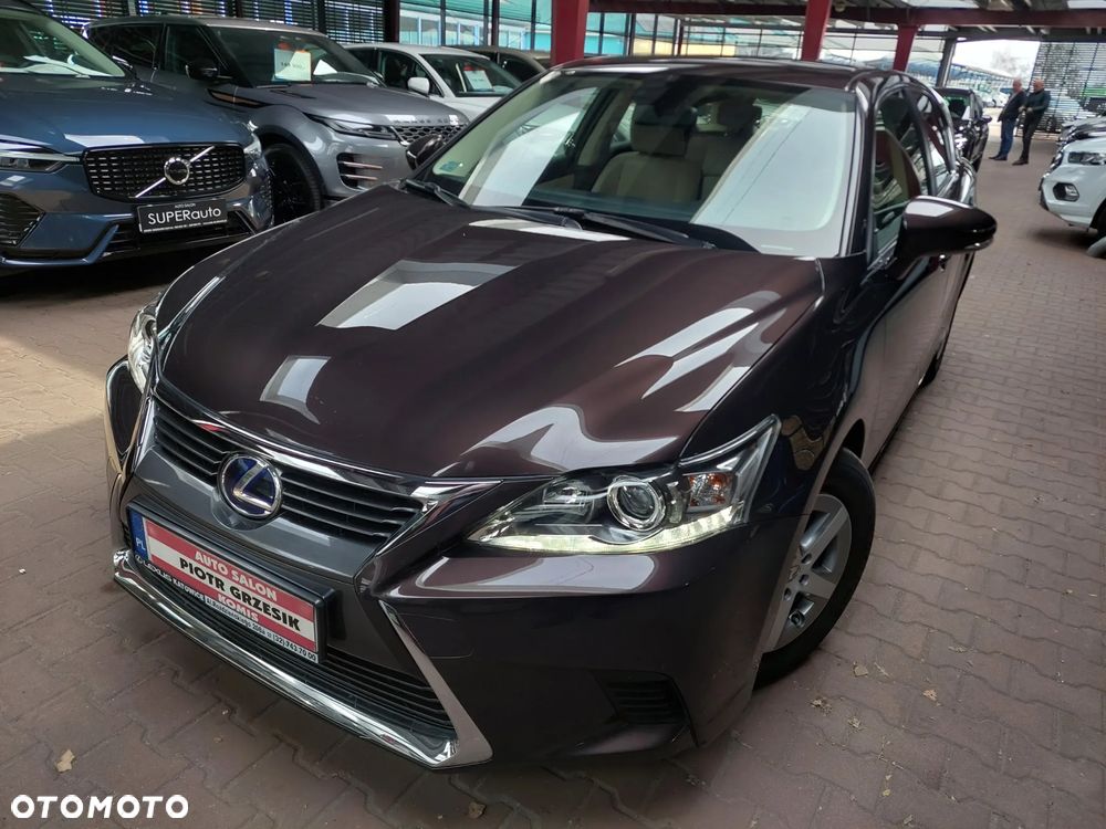 Lexus CT - 3