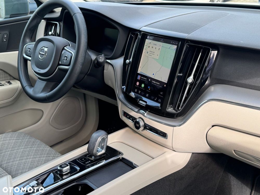 Volvo XC 60 B4 D AWD Core - 7