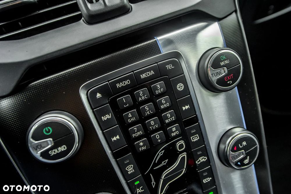 Volvo V40 D4 Drive-E R-Design Momentum - 34