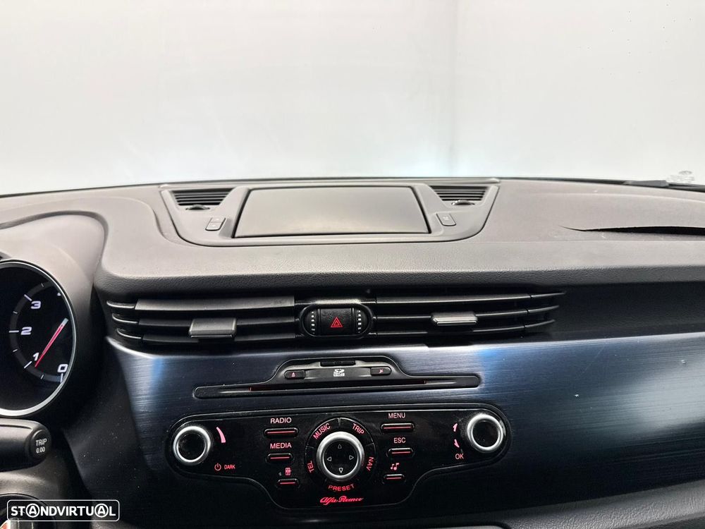 Alfa Romeo Giulietta 1.6 JTDm Progression - 22