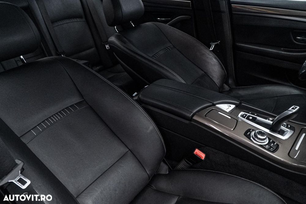 BMW Seria 5 528i xDrive Sport-Aut. Luxury Line - 38
