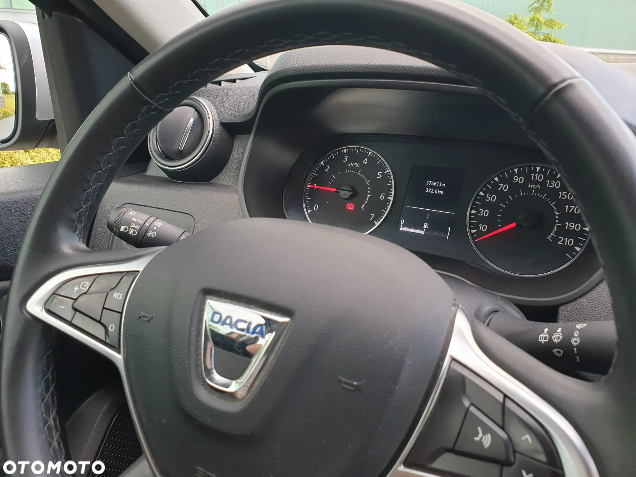 Dacia Duster 1.6 SCe Prestige - 18