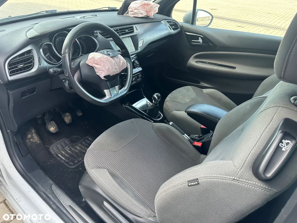 DS Automobiles DS 3 - 6