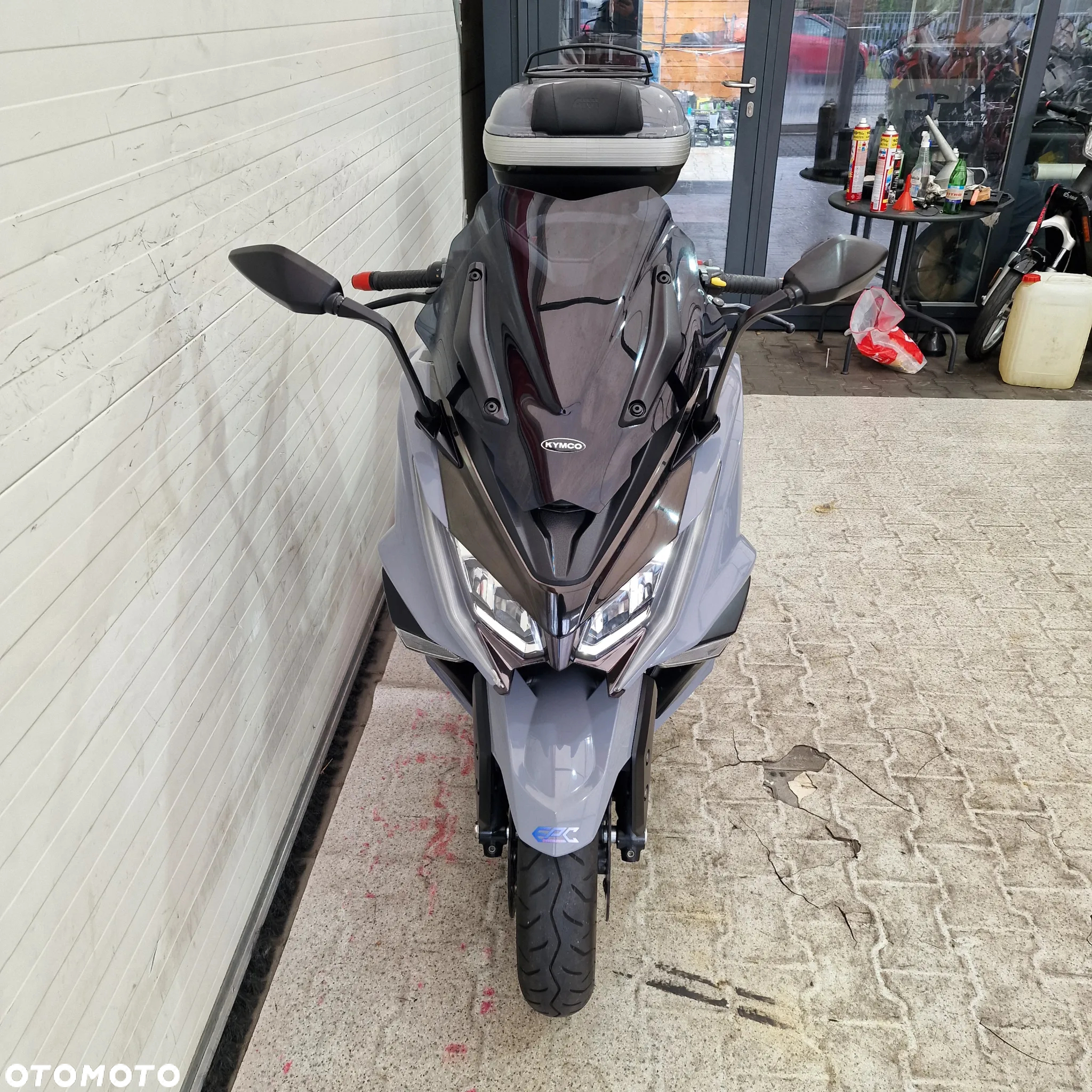 Kymco AK 550 - 9