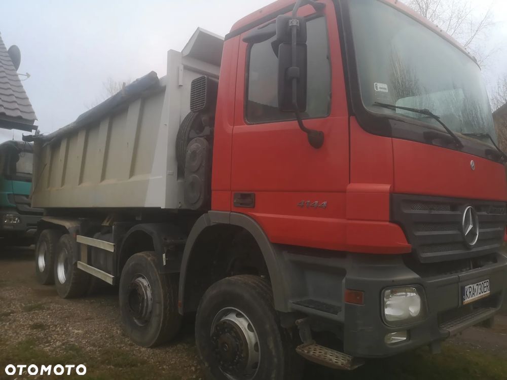 Mercedes-Benz Actros 8x6 - 4