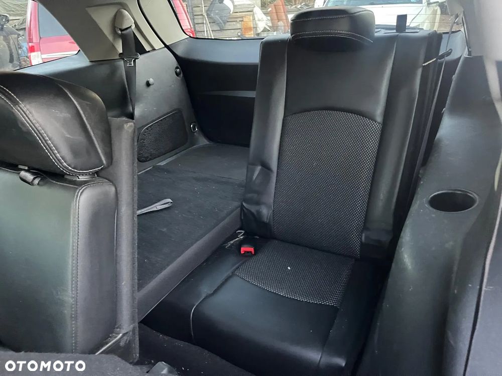 Dodge Journey - 32