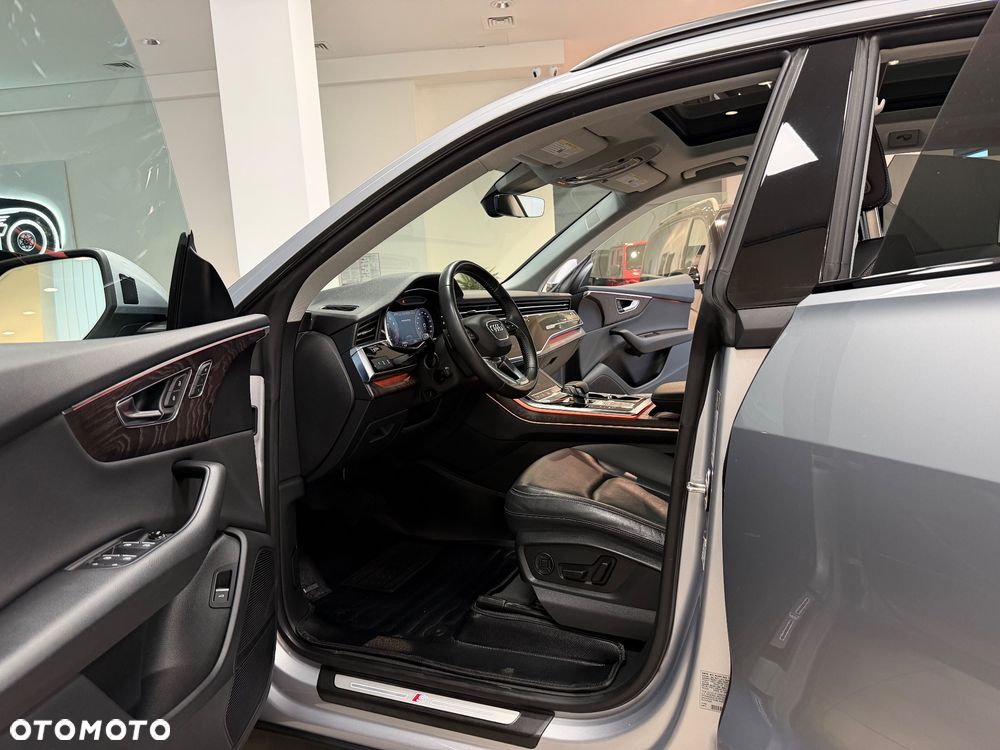 Audi Q8 55 TFSI quattro tiptronic - 19