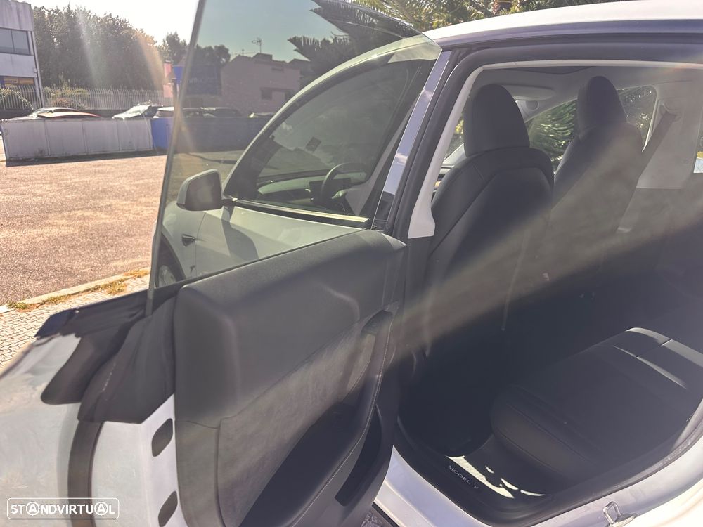 Tesla Model Y Tração Traseira - 37