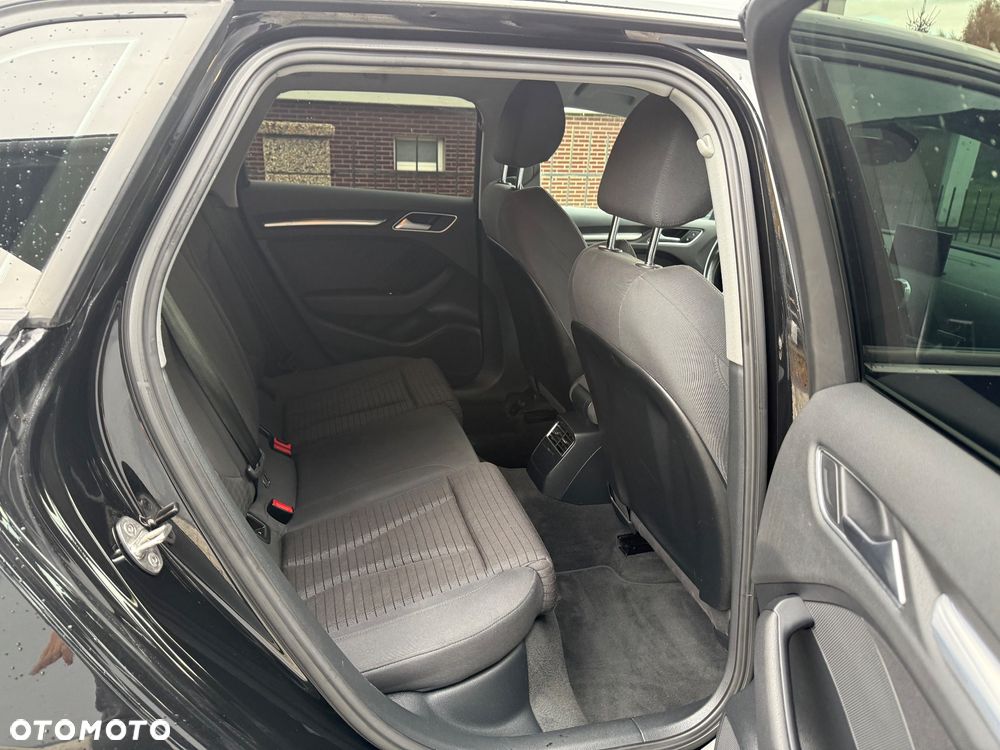 Audi A3 Sportback - 11