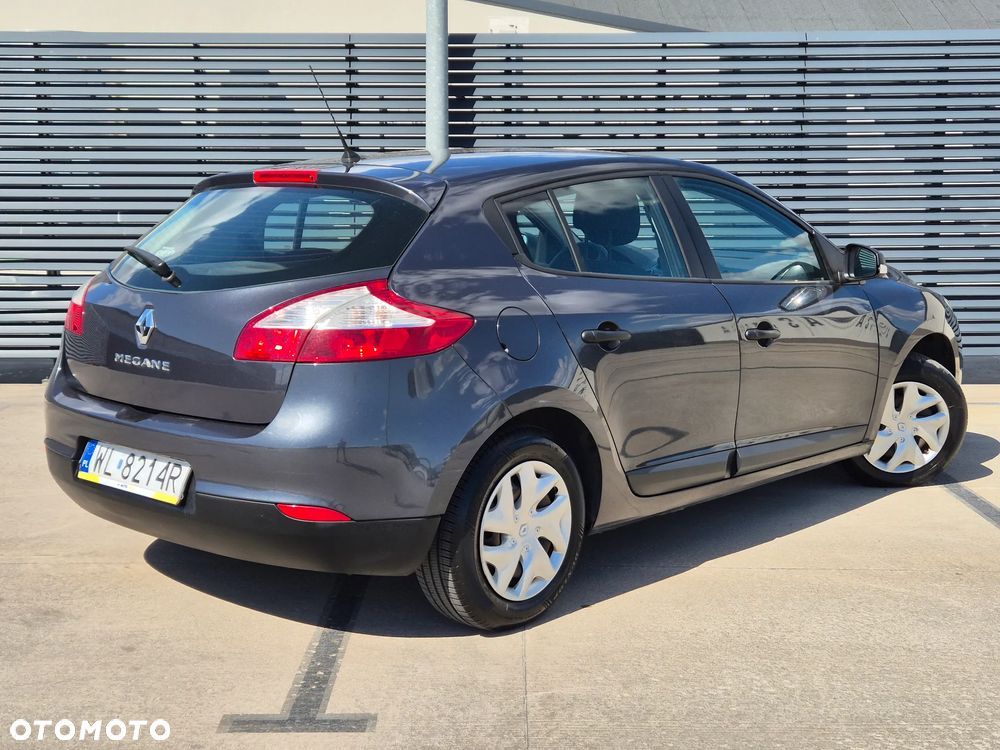 Renault Megane 1.6 16V 100 J'taime - 4