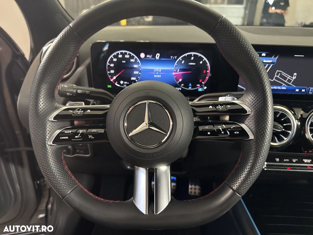 Mercedes-Benz GLA 200 d 4MATIC - 18
