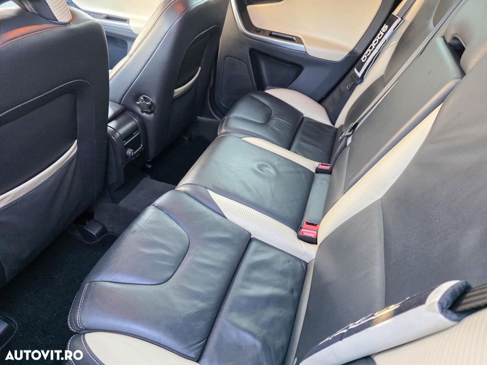 Volvo XC 60 DRIVe R Design - 14