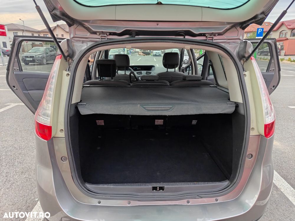 Renault Grand Scenic 1.6 dCi Stop&Start Energy Privilege - 21