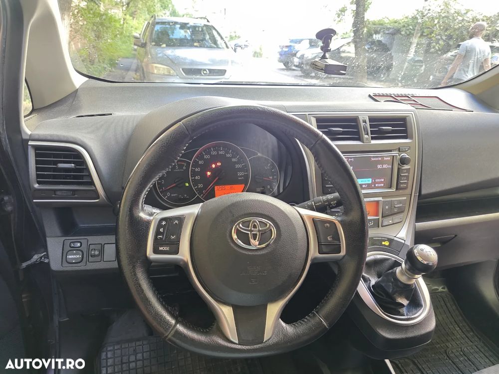 Toyota Verso - 9