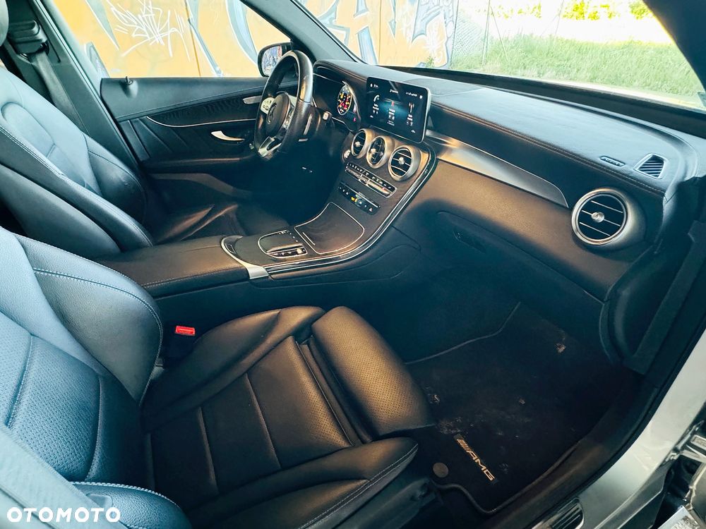 Mercedes-Benz GLC - 13