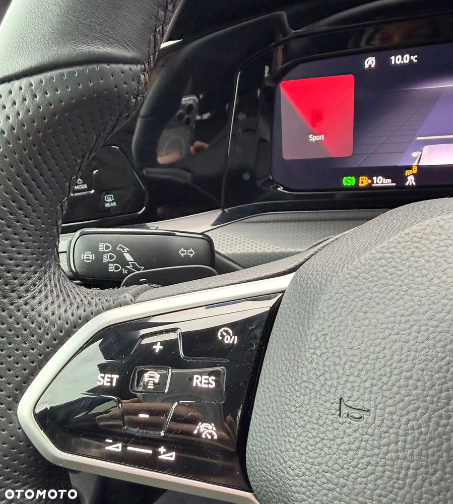 Volkswagen Golf 2.0 TSI OPF DSG GTI - 12