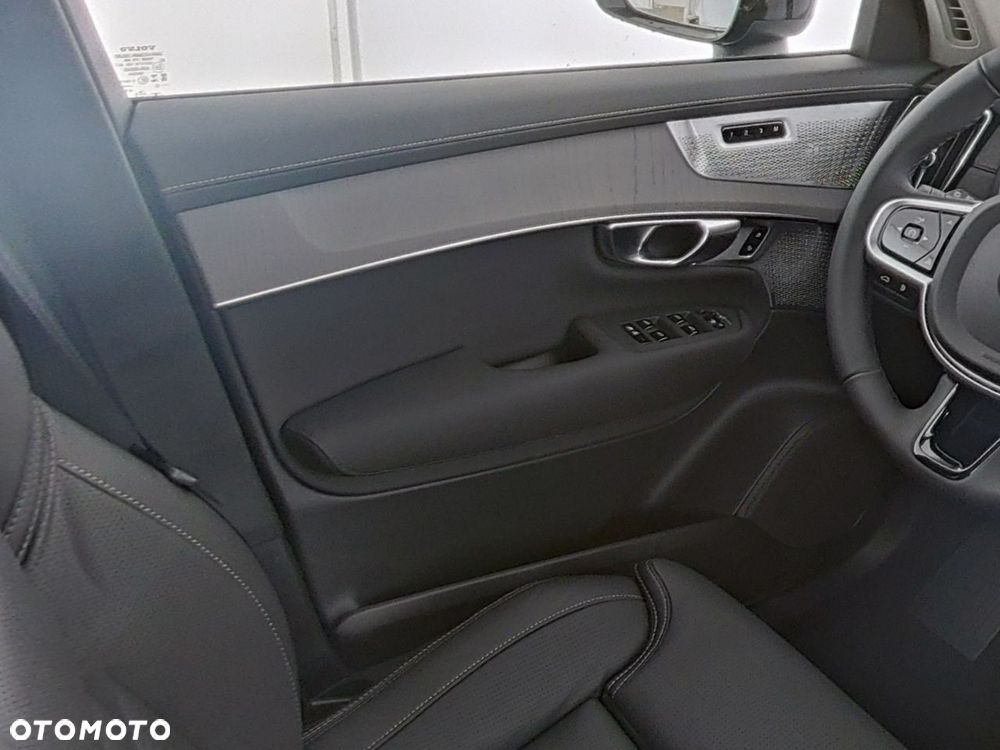Volvo XC 90 T8 AWD Plug-In Hybrid Ultra Dark 7os - 12