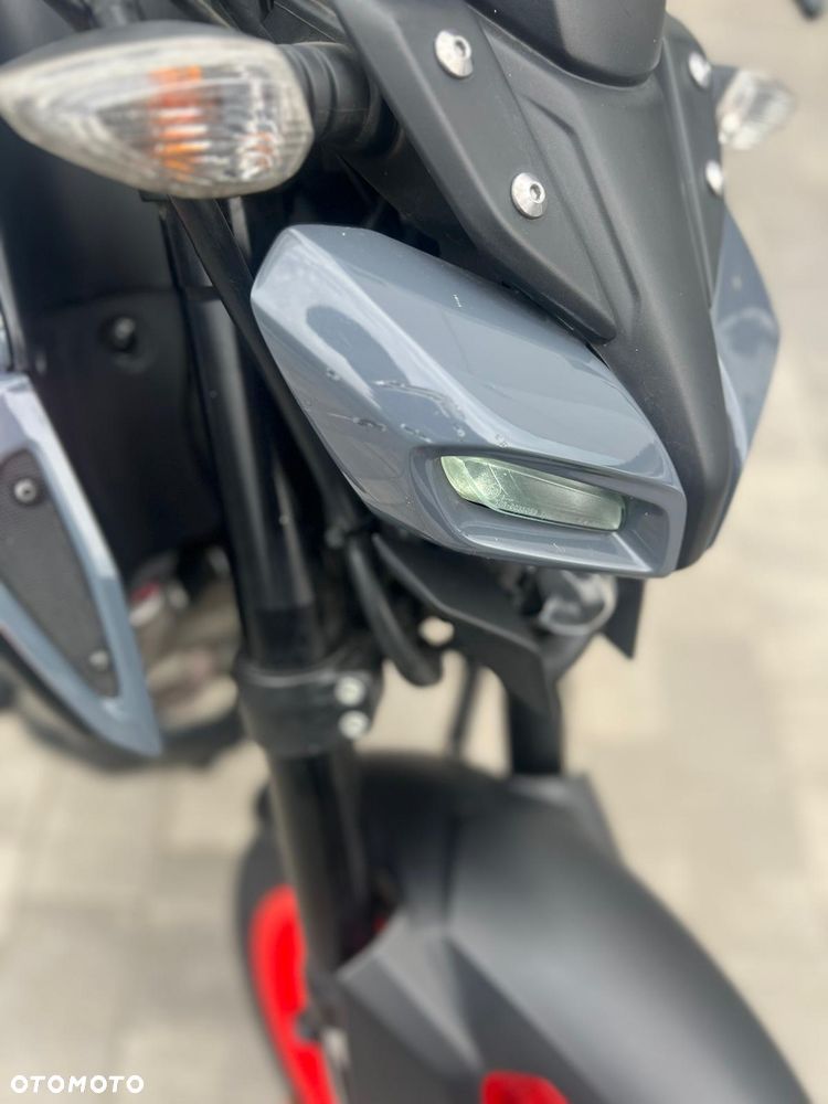 Yamaha MT - 6