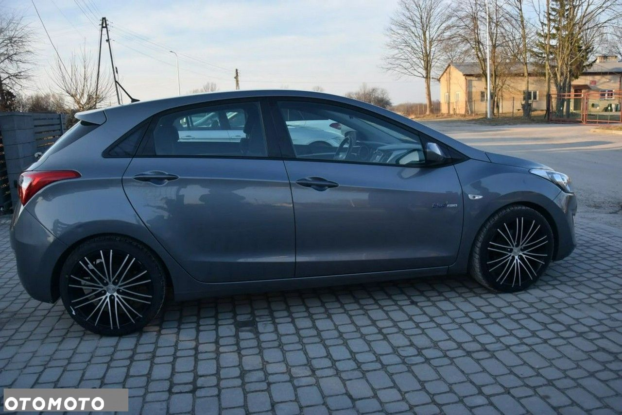 Hyundai i30 1.6 CRDi Style - 10