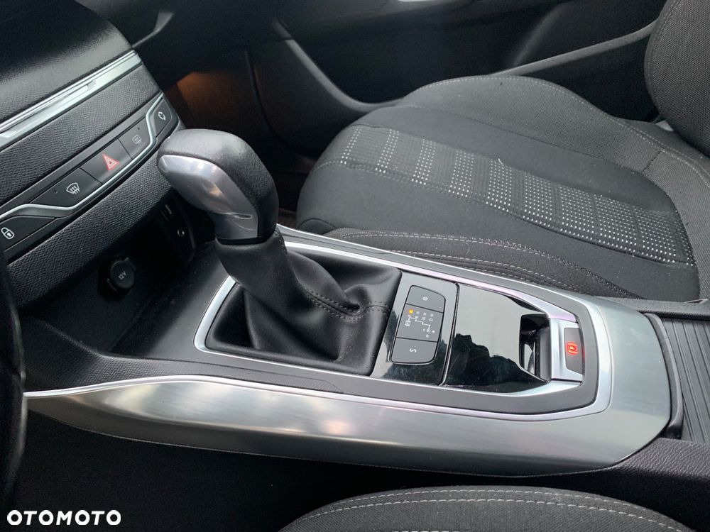 Peugeot 308 BlueHDi 150 Automatik Stop & Start Allure - 20