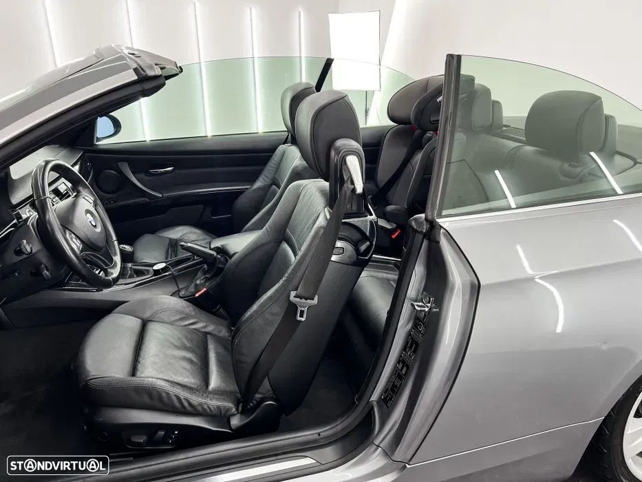 BMW 320 i Cabrio - 2