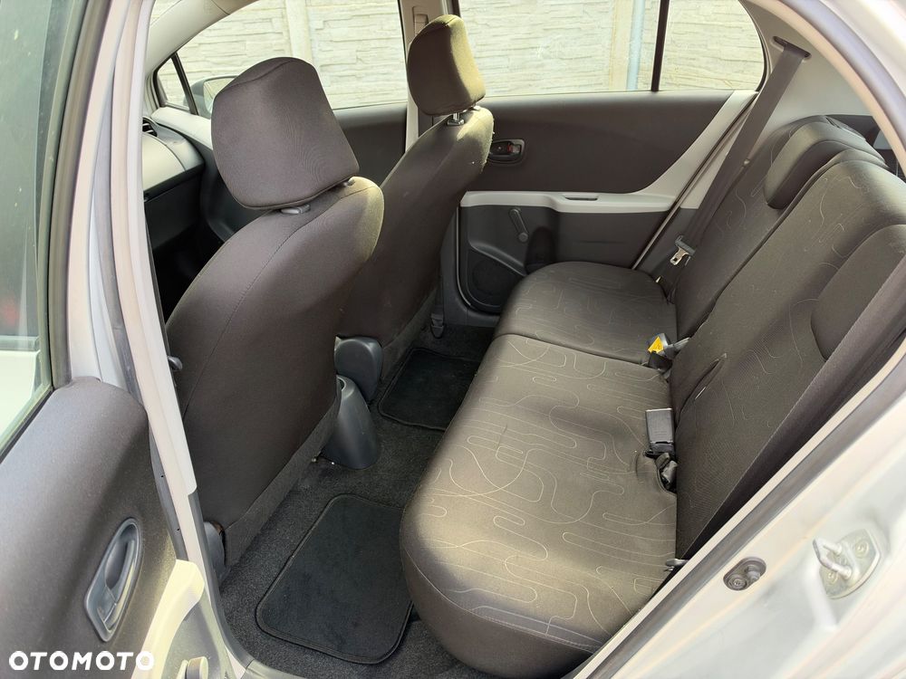 Toyota Yaris 1.0 VVT-i Luna - 7