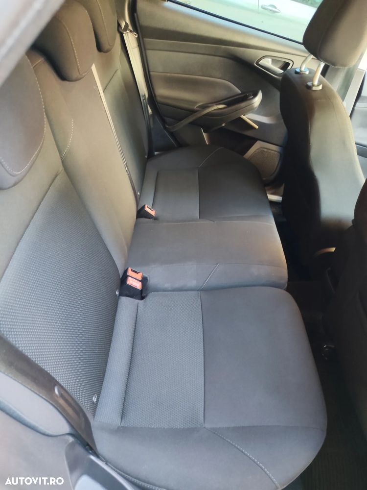 Ford Focus 1.6 TDCI DPF Trend - 13