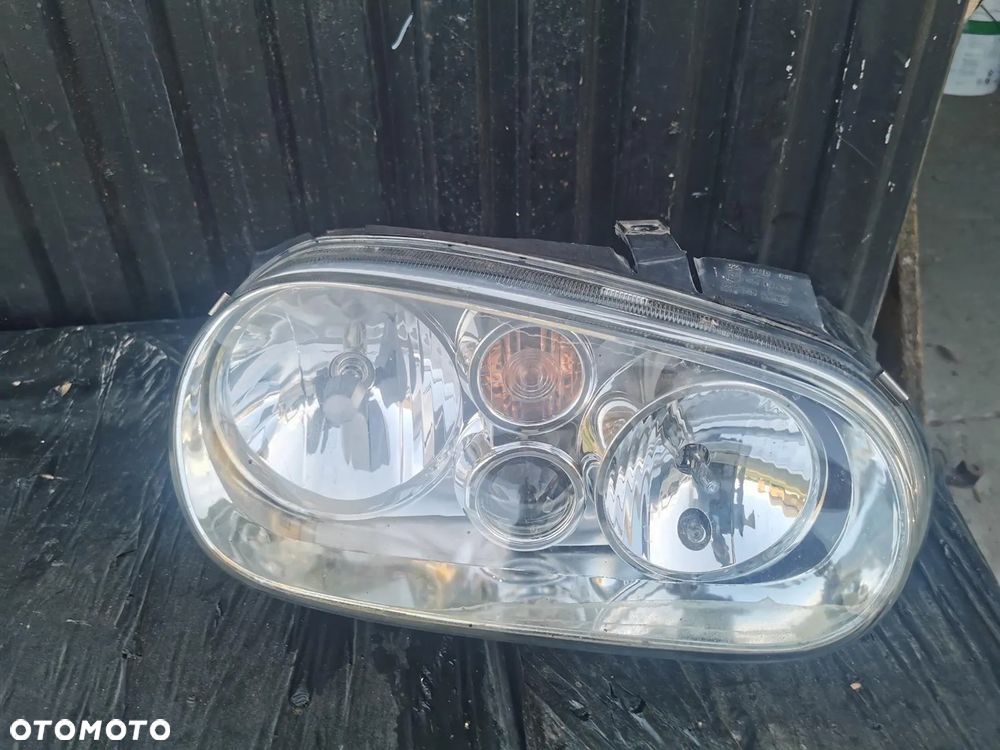 VW GOLF IV LAMPA PRZÓD PRZEDNIA PRAWA ORG! EUROPA! WYSYŁKA