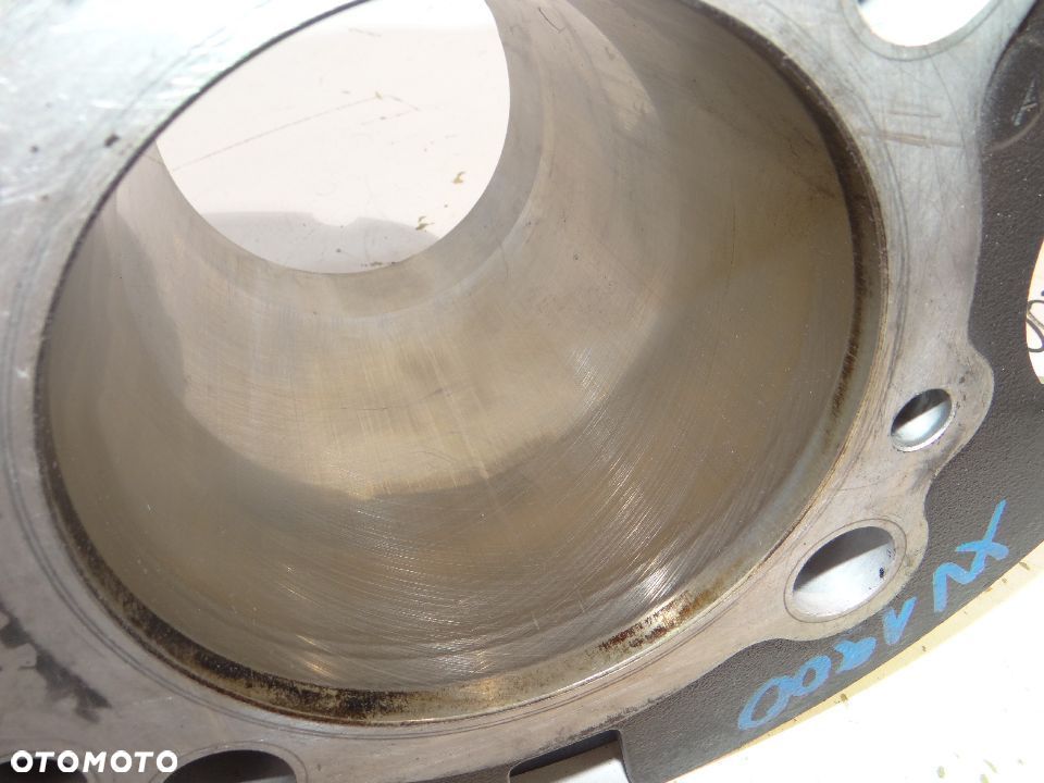 Yamaha XV 1900 Midnight Star cylinder przód + tłok pierścienie Y003 - 10