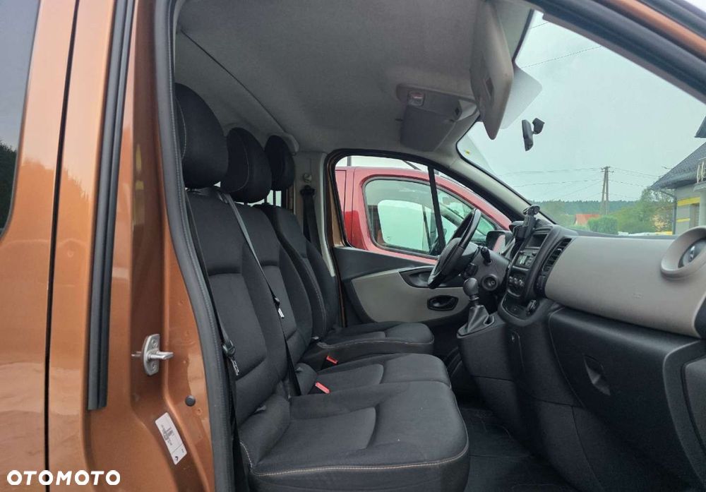 Renault Trafic - 16
