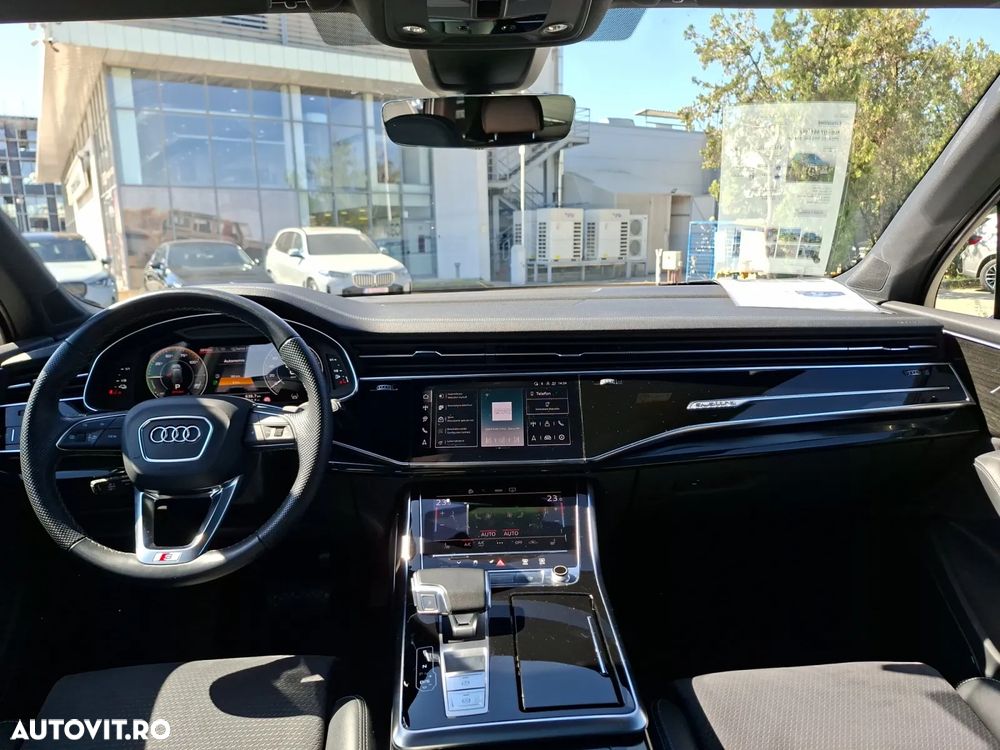 Audi Q7 55 TFSI e quattro Tiptronic PHEV S Line - 10