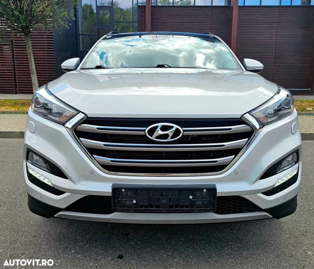 Hyundai Tucson 2.0 CRDI 4WD Automatik Premium - 2