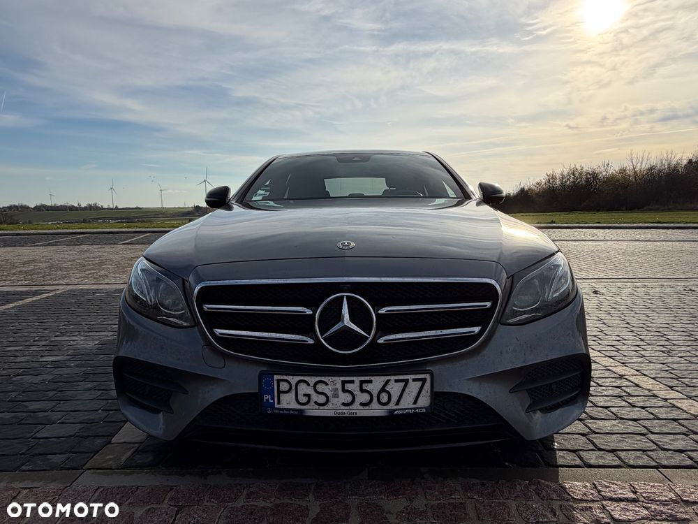 Mercedes-Benz Klasa E 220 d 4-Matic 9G-TRONIC - 8