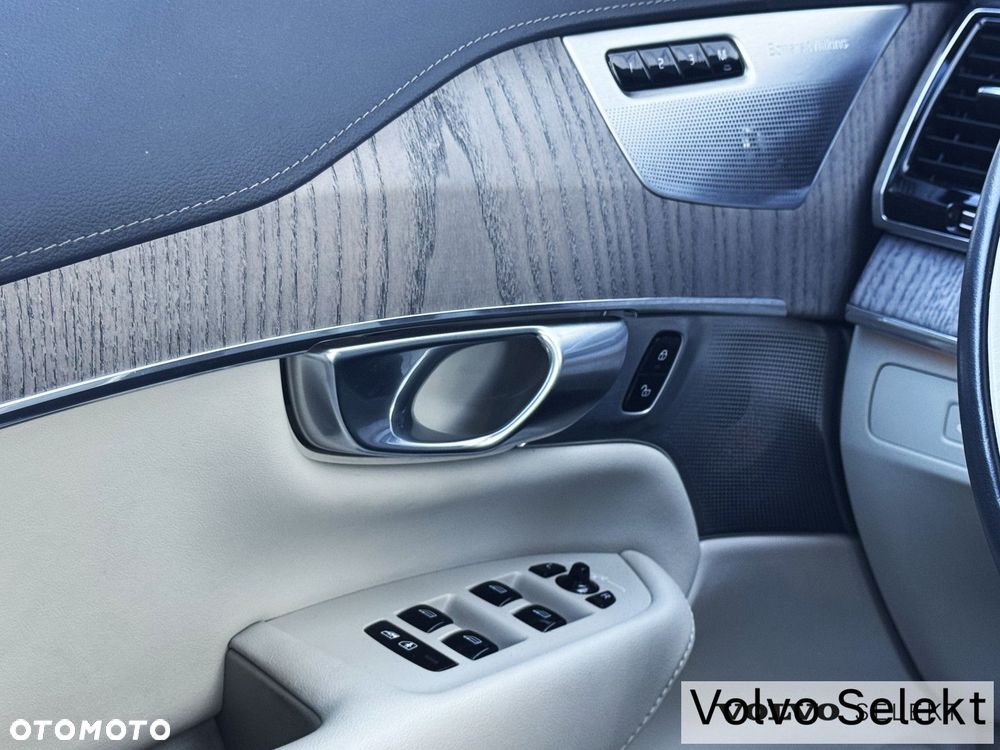 Volvo XC 90 - 37