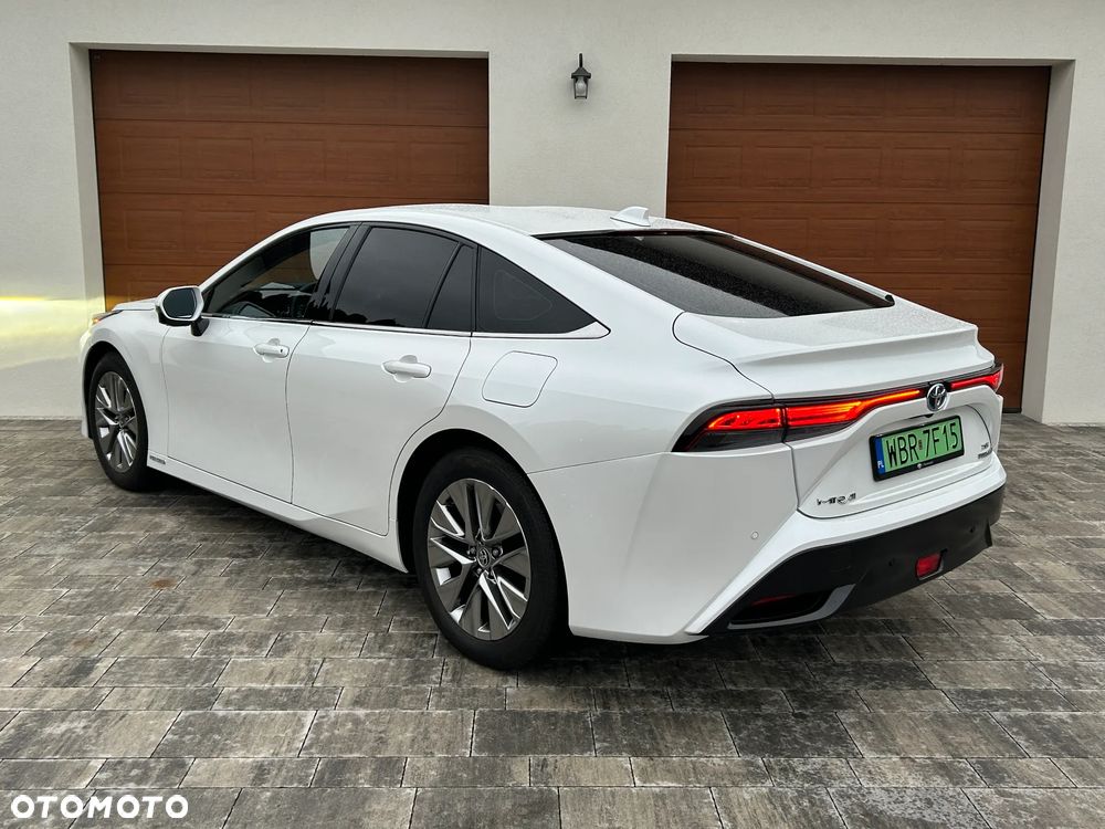 Toyota Mirai Luxury - 5