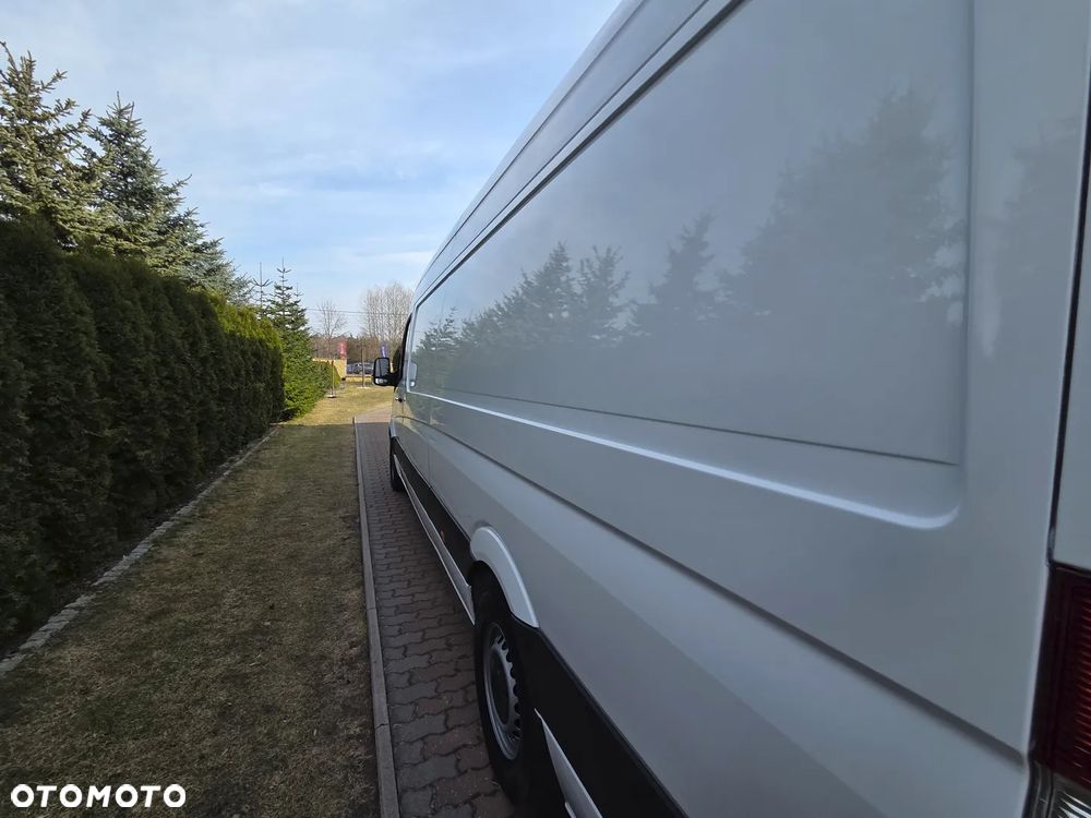 Mercedes-Benz Sprinter - 12