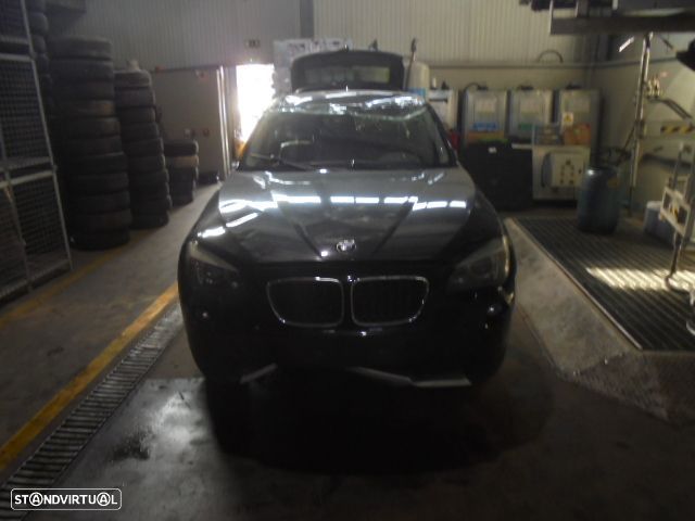 Carro MOT: N47D20C CXVEL:APR  5533761  BMW X1 E84 2011 18D 143CV 5P PRETO DIESEL - 1