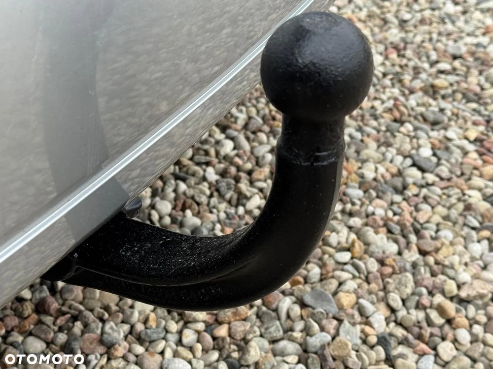 Volkswagen Touran 1.6 TDI DPF Comfortline DSG - 22