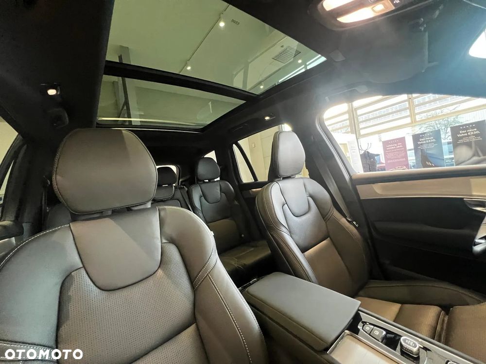 Volvo XC 90 T8 AWD Plug-In Hybrid Ultra Black Edition 7os - 25