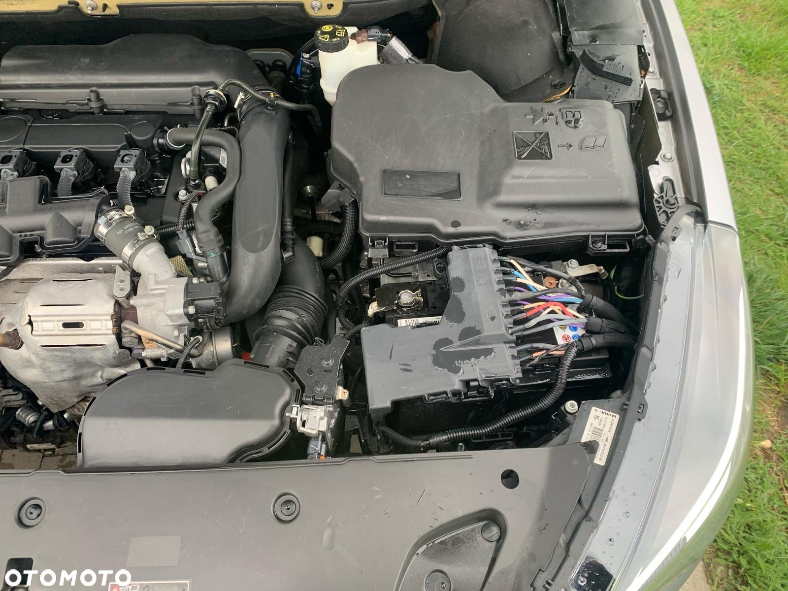Peugeot 508 1.6 e-THP Active S&S - 13