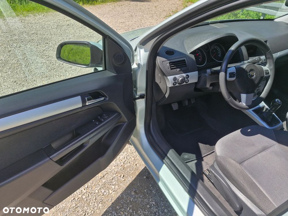 Opel Astra 1.4 Enjoy - 22