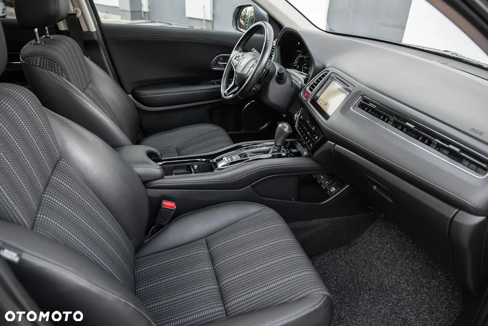 Honda HR-V 1.5 i-VTEC CVT Executive - 32