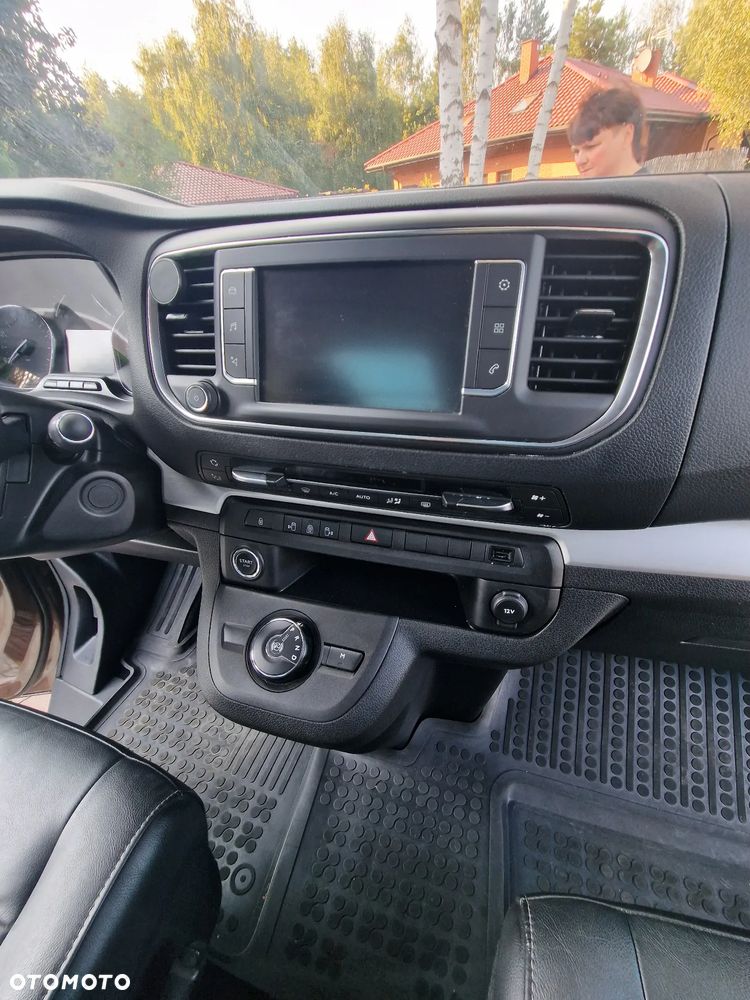 Peugeot Traveller 2.0 BlueHDi Long Business - 23