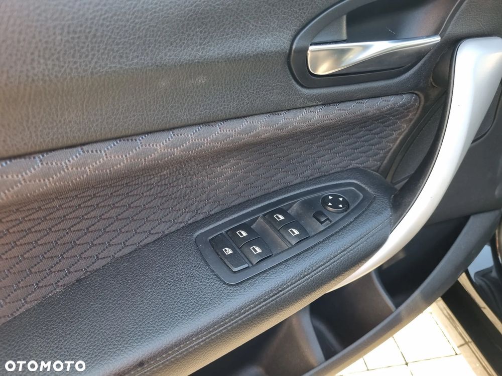 BMW Seria 1 116d DPF Edition Sport - 23