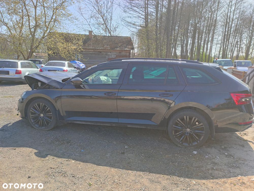 Skoda Superb 2.0 TDI 4x4 DSG Ambition - 11