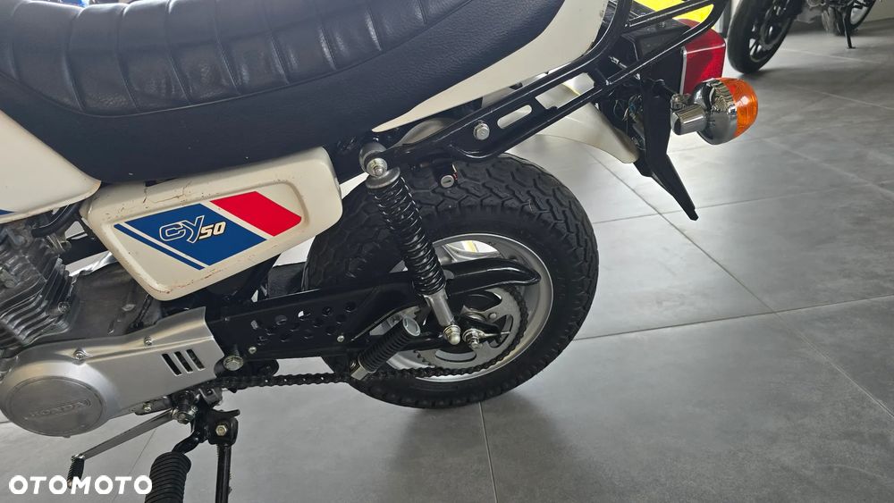 Honda C - 9