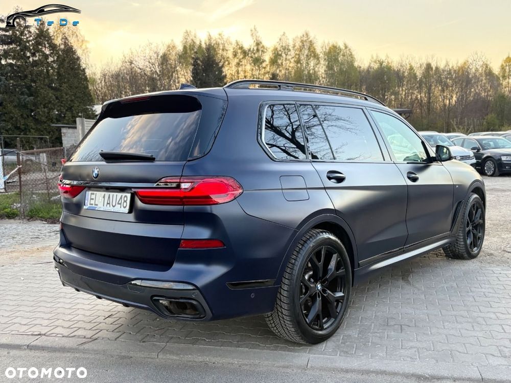 BMW X7 M50i sport - 11
